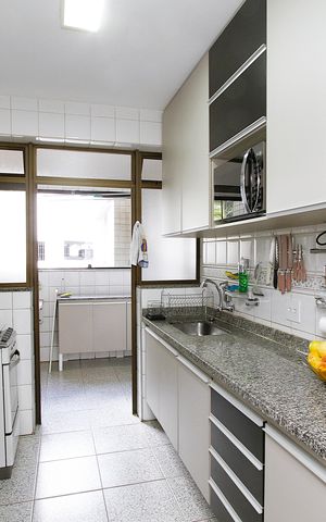 Apartamento à venda com 105m², 3 quartos e 2 vagasCozinha