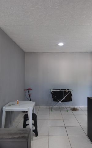 Apartamento à venda com 45m², 2 quartos e 1 vagaSala/Cozinha