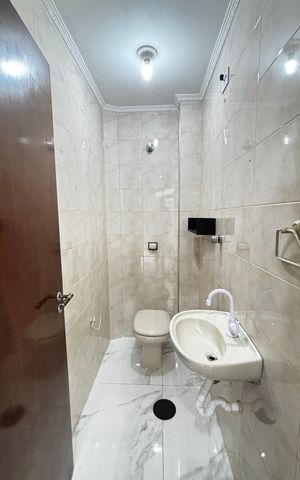 Apartamento para alugar com 120m², 2 quartos e 1 vaga Apartamento para alugar com 120m², 2 quartos e 1 vagaÁrea de Serviço - Banheiro