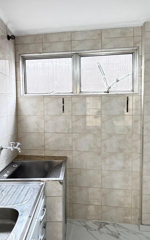 Apartamento para alugar com 120m², 2 quartos e 1 vaga Apartamento para alugar com 120m², 2 quartos e 1 vagaÁrea de Serviço