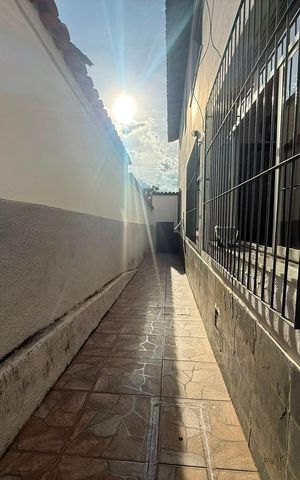 Casa à venda com 167m², 3 quartos e 4 vagas Casa à venda com 167m², 3 quartos e 4 vagasÁrea comum