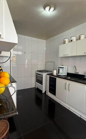 Casa à venda com 167m², 3 quartos e 4 vagas Casa à venda com 167m², 3 quartos e 4 vagasCozinha