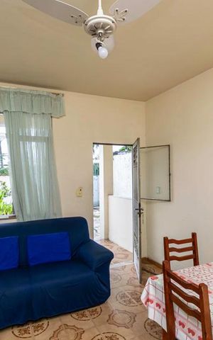 Casa à venda com 157m², 5 quartos e 3 vagas Casa à venda com 157m², 5 quartos e 3 vagasSala