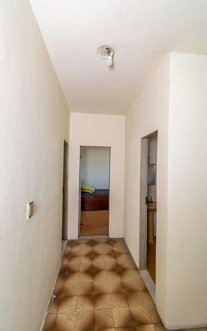 Casa à venda com 157m², 5 quartos e 3 vagas Casa à venda com 157m², 5 quartos e 3 vagasHall do 2º andar