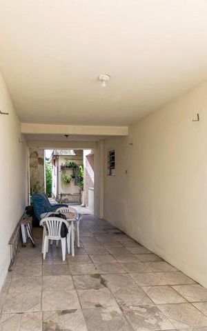 Casa à venda com 157m², 5 quartos e 3 vagas Casa à venda com 157m², 5 quartos e 3 vagasGaragem