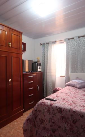 Casa à venda com 110m², 2 quartos e 2 vagasQuarto 2