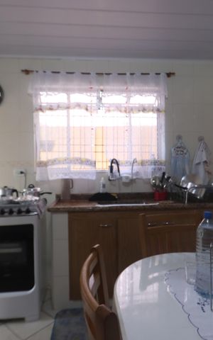 Casa à venda com 110m², 2 quartos e 2 vagasCozinha