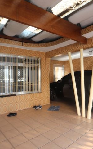 Casa à venda com 110m², 2 quartos e 2 vagasGaragem