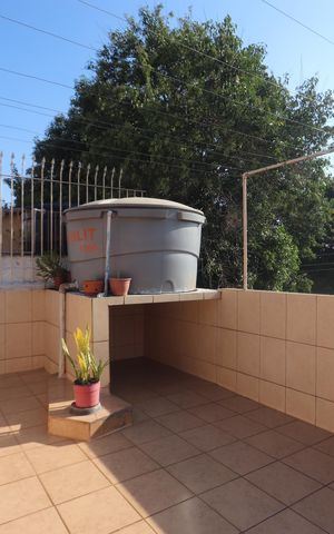 Casa à venda com 110m², 2 quartos e 2 vagasSolário