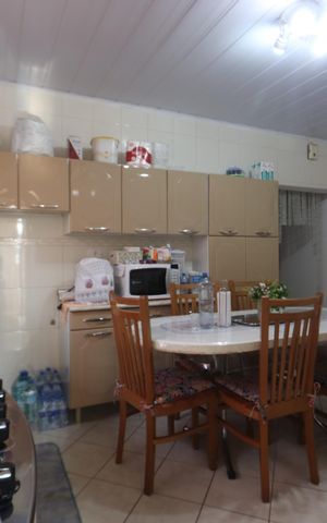 Casa à venda com 110m², 2 quartos e 2 vagasCozinha