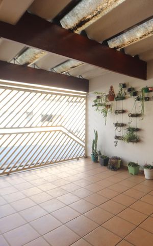 Casa à venda com 110m², 2 quartos e 2 vagasGaragem