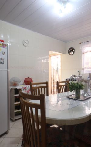 Casa à venda com 110m², 2 quartos e 2 vagasCozinha