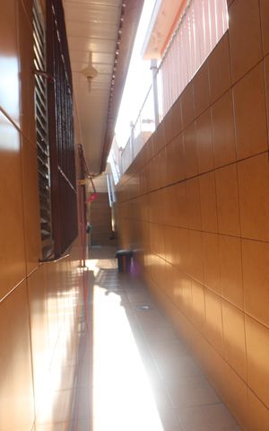 Casa à venda com 110m², 2 quartos e 2 vagasCorredor Lateral