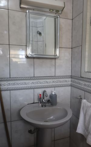 Casa à venda com 110m², 2 quartos e 2 vagasBanheiro