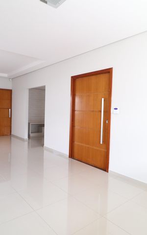 Casa para alugar com 200m², 3 quartos e 3 vagasSala