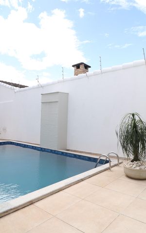 Casa para alugar com 200m², 3 quartos e 3 vagasPiscina