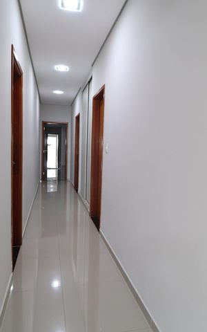 Casa para alugar com 200m², 3 quartos e 3 vagasCorredor