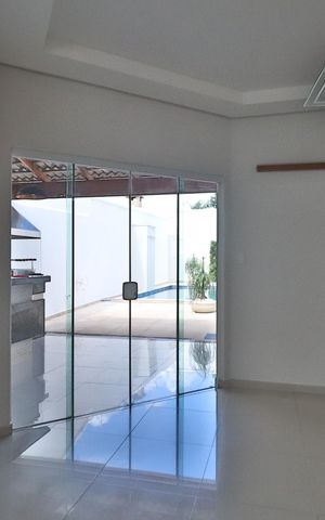 Casa para alugar com 200m², 3 quartos e 3 vagasSala