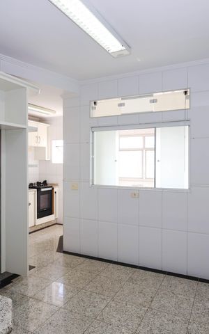 Apartamento para alugar com 184m², 3 quartos e 3 vagasCozinha