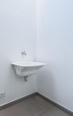 Studio para alugar com 34m², 1 quarto e sem vaga Studio para alugar com 34m², 1 quarto e sem vagaÁrea de Serviço