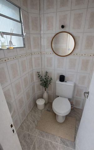 Casa à venda com 230m², 3 quartos e 4 vagas Casa à venda com 230m², 3 quartos e 4 vagasBanheiro