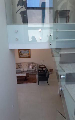 Casa de condomínio para alugar com 280m², 4 quartos e 2 vagas Casa de condomínio para alugar com 280m², 4 quartos e 2 vagasSala