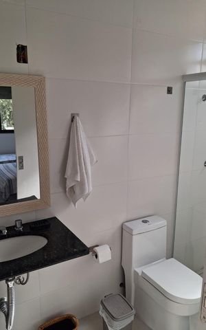 Casa de condomínio para alugar com 280m², 4 quartos e 2 vagas Casa de condomínio para alugar com 280m², 4 quartos e 2 vagasBanheiro