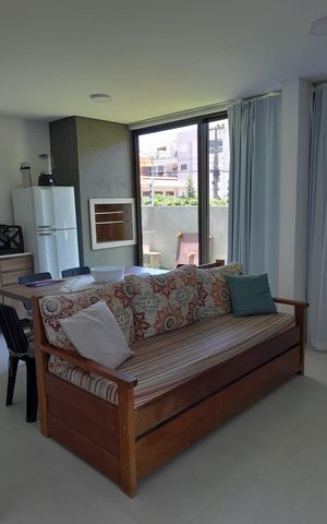 Casa de condomínio para alugar com 280m², 4 quartos e 2 vagas Casa de condomínio para alugar com 280m², 4 quartos e 2 vagasSala
