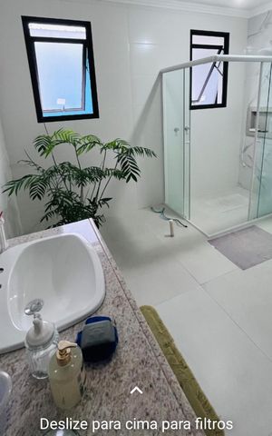 Casa de condomínio para alugar com 280m², 4 quartos e 2 vagas Casa de condomínio para alugar com 280m², 4 quartos e 2 vagasBanheiro