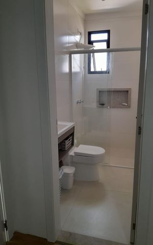 Casa de condomínio para alugar com 280m², 4 quartos e 2 vagas Casa de condomínio para alugar com 280m², 4 quartos e 2 vagasBanheiro