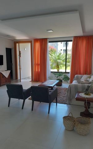 Casa de condomínio para alugar com 280m², 4 quartos e 2 vagas Casa de condomínio para alugar com 280m², 4 quartos e 2 vagasSala