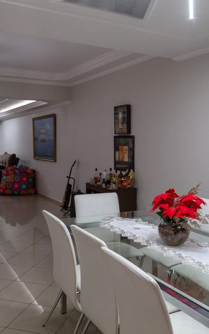 Casa à venda com 375m², 3 quartos e 4 vagasSala de Jantar