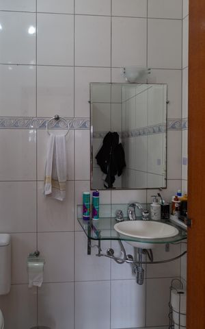 Casa à venda com 375m², 3 quartos e 4 vagasBanheiro do Suíte 1