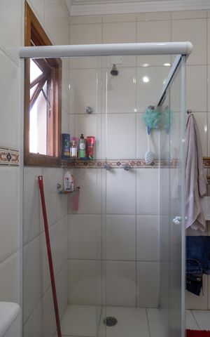 Casa à venda com 375m², 3 quartos e 4 vagasBanheiro da Suíte 3