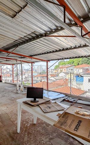 Casa à venda com 600m², 5 quartos e 4 vagasÁrea externa
