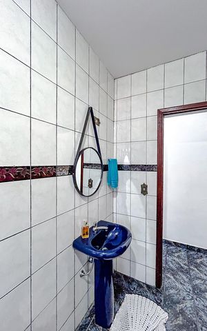 Casa à venda com 600m², 5 quartos e 4 vagasBanheiro - Casa 2
