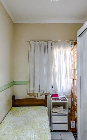 Casa à venda com 600m², 5 quartos e 4 vagasQuarto - Casa 1
