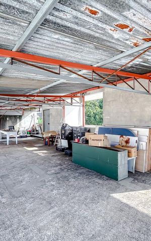 Casa à venda com 600m², 5 quartos e 4 vagasÁrea externa