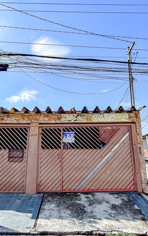 Casa à venda com 600m², 5 quartos e 4 vagasFachada com Plaquinha