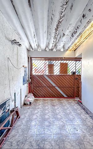 Casa à venda com 600m², 5 quartos e 4 vagasGaragem - Casa 1