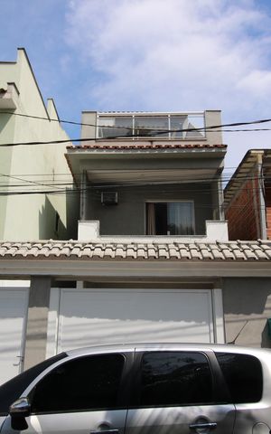 Casa de condomínio à venda com 125m², 3 quartos e 1 vagaFachada