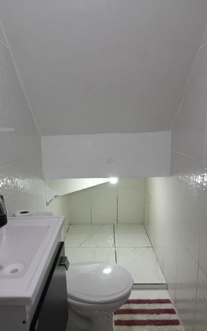 Casa de condomínio à venda com 125m², 3 quartos e 1 vagaLavabo