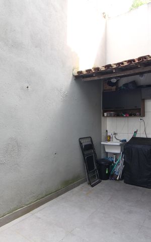 Casa de condomínio à venda com 125m², 3 quartos e 1 vagaÁrea de Serviço