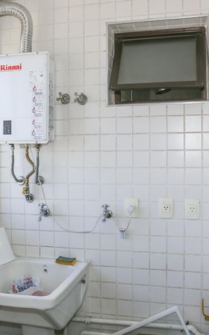 Apartamento à venda com 93m², 2 quartos e 2 vagas Apartamento à venda com 93m², 2 quartos e 2 vagasCozinha e Área de Serviço
