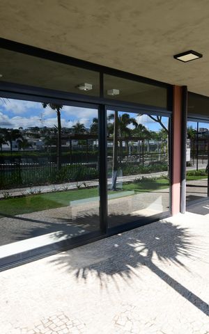 Casa de condomínio à venda com 340m², 5 quartos e 4 vagasÁrea comum - Academia