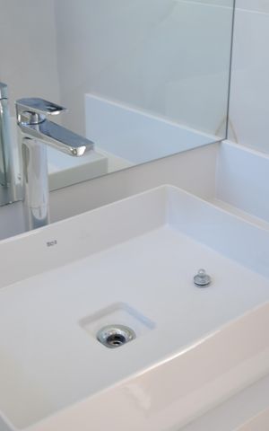 Casa de condomínio à venda com 340m², 5 quartos e 4 vagasBanheiro Suíte