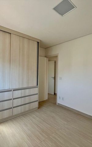 Apartamento à venda com 86m², 3 quartos e 2 vagas Apartamento à venda com 86m², 3 quartos e 2 vagasSuíte