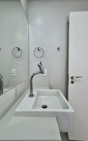 Apartamento à venda com 86m², 3 quartos e 2 vagas Apartamento à venda com 86m², 3 quartos e 2 vagasBanheiro da Suíte