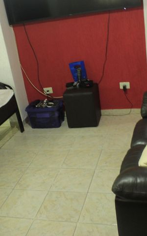Casa à venda com 243m², 2 quartos e 2 vagasSala 