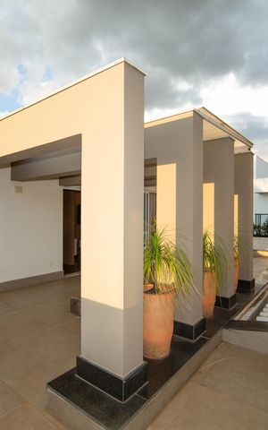 Casa à venda com 360m², 5 quartos e 2 vagasAREA EXTERNA